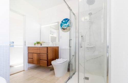 La Casa de Playa - piscina y jacuzzi a 50m del mar - Foto 39