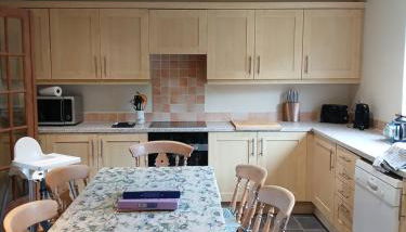 Holiday House Kinveachy - Foto 3, stove, dishwasher, toaster