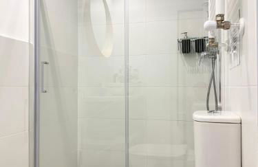 Castro Holidays - Apto C Nuevo Céntrico con Garaje Gratis - Photo 21