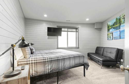 West Cabin- Yellowstone Family Retreat- Sled Hill - Foto 35