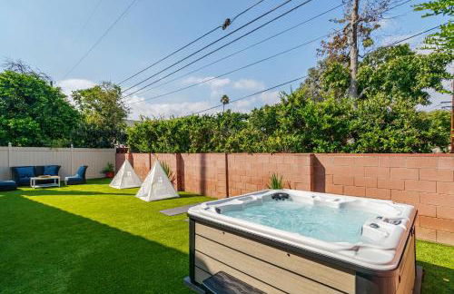 Regal 4 bed with hot tub close to Universal sleeps 15 - Foto 55