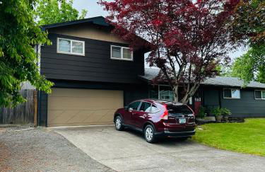 Emerald City 3 Bedroom 1 bath Home - Photo 2