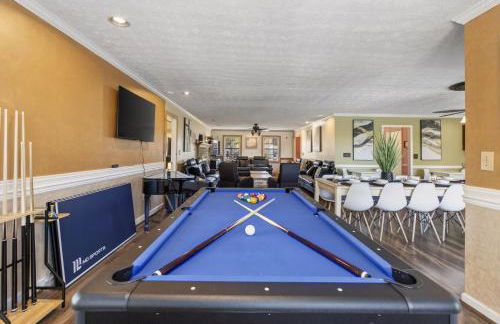 Paradise on Ocean Waterway Huge 5000 sq ft w Private Pool, Boat Dock, Grand Piano, Game Tables, BBQ, 1 acre Yard, Crib, Sleeps 34 - Photo 10