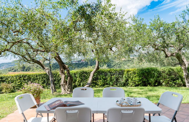 8 bedroom House in Diano Castello with private pool and garden - Photo 6