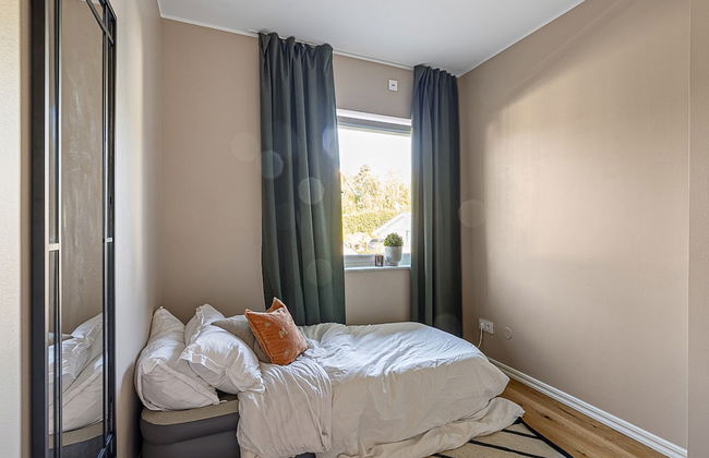 Modern Villa With Jacuzzi - Photo 6