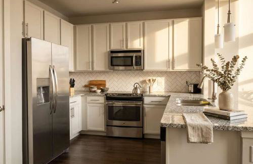 Boulevard Stays Midtown 30ft Ceilings 1BR 01 - Foto 8