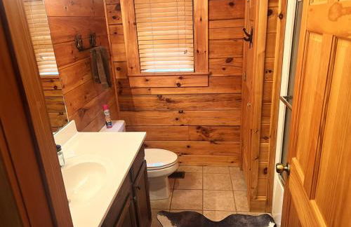 Mountain Gem, Hot Tub, Fire Pit, Views, Starlink Wi-fi - Foto 47