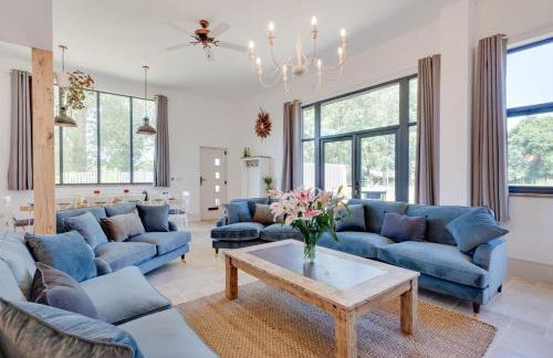 5 Bed in Briston oc-2304 - Photo 2