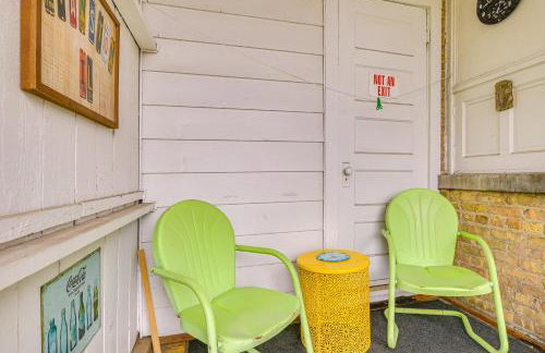 Family Apartment with Deck and Yard Near Northwestern - Foto 26