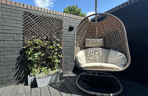 Beautiful London Townhouse - 5 mins from Queens Road Station - Foto 12