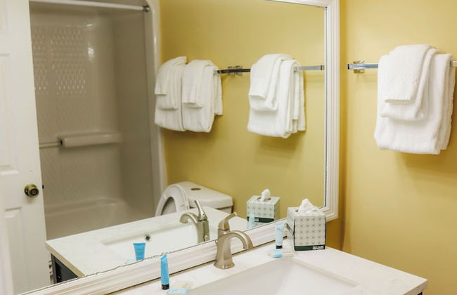 Ocean Club Resort Myrtle Beach a Ramada by Wyndham - Photo 79