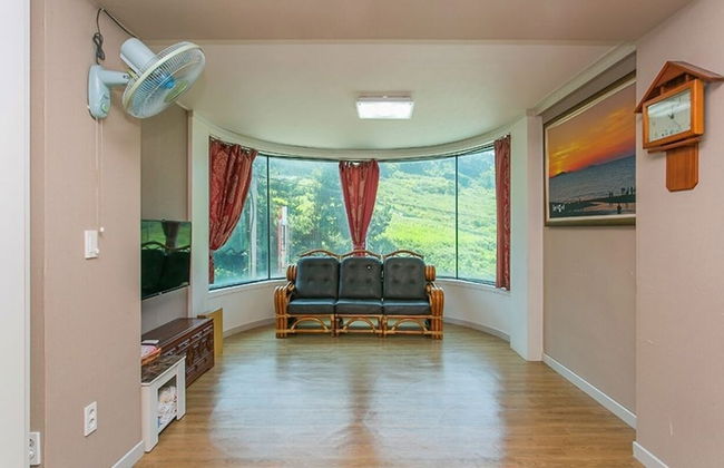 Byeonsan Dongguerami Pension - Photo 31