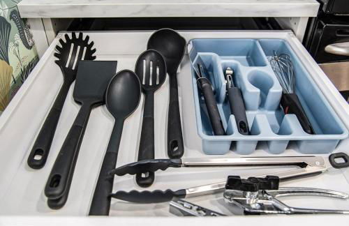 Bright & Stylish 4BR Spot - Close to Downtown Fun - Foto 53