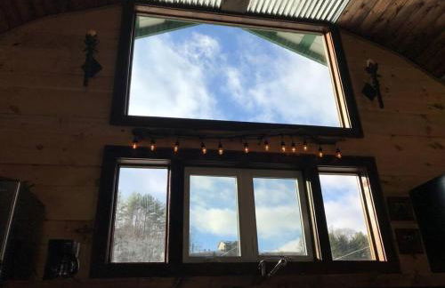 Petting Zoo! Hot Tub, 15 acres, stream & Romance! - Foto 46