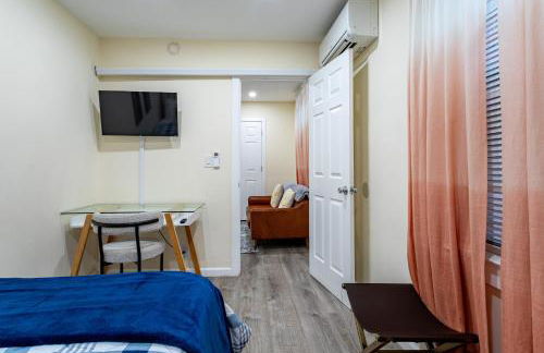 Luxe Retreat 2 Bedroom Hideaway Minutes from NYC - Foto 18