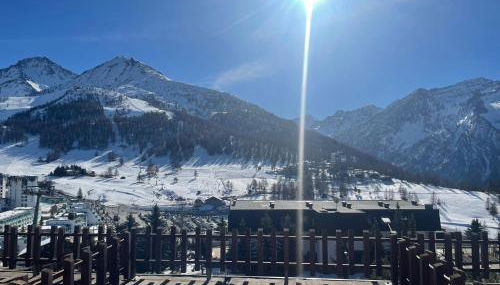 Bilocale con terrazzo e vista spettacolare sui monti - Foto 2