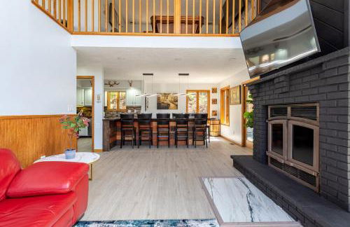 Beautiful Modern Lodge! Game Room - Foto 31