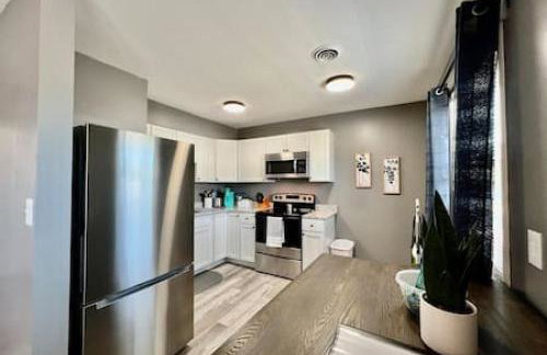 Sleek remodeled Design 2 Bed Trenton, OH Apartment - Foto 5