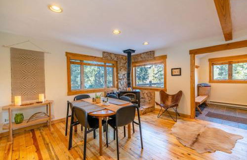 Cozy Cabin Perched on the Mountainside - Alpine Haus - Foto 28