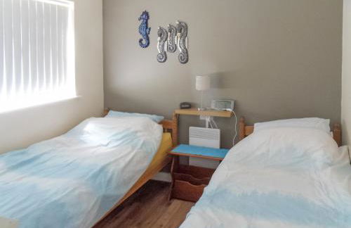 Hollyhocks - Photo 6