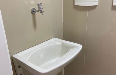 Apartamento confortável, localização extra -recepção 24h- Varanda com vista panorâmica - Foto 8