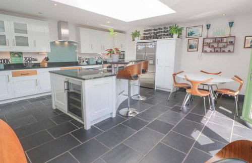 Cornerstone - Photo 14