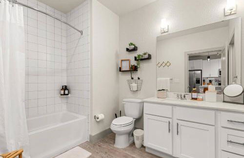 Fiesta San Antonio | On Riverwalk | Infinity Pool - Foto 36