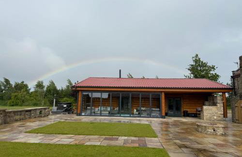 The Barn & The Log Cabin, Sleeps 12, 2 Hot Tubs, Near Durham & Bishop Auckland - Foto 42