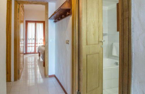 GuestHost - Dreamy Sea View with Pool - Photo 8