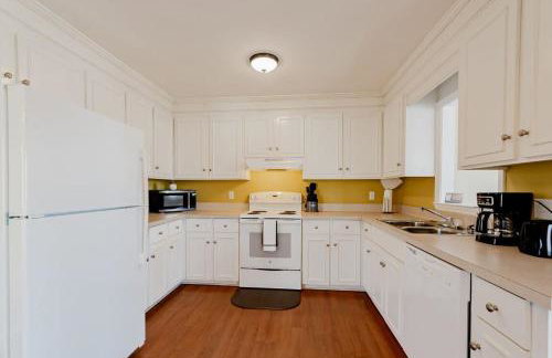 Breeze on Inn- Mins to Ft Jackson - Foto 19