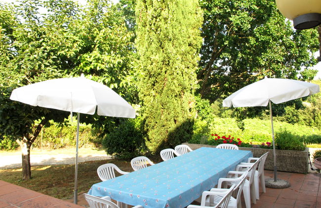 6 bedroom House in Scandicci with private pool and garden - Photo 32