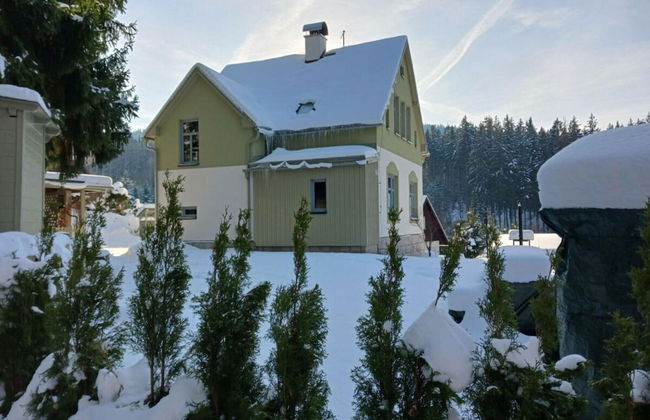 Beautiful Villa With Comfort - Photo 24