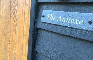 Idyllic rural retreat, easy access to Cambridge - Photo 7