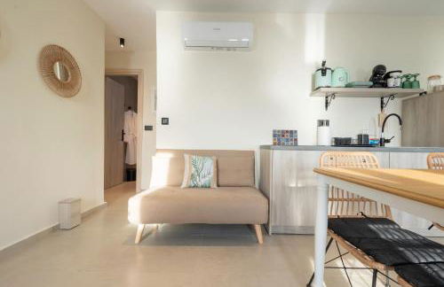 Paradise Can Wait Sophia Suites - Foto 47