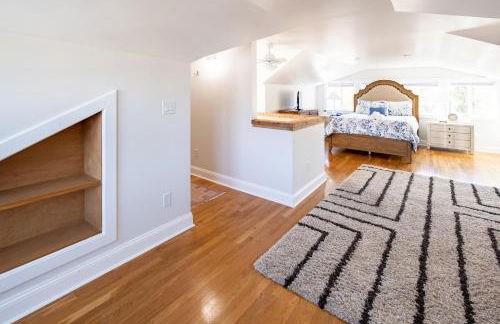 Contemporary 3-Bedroom Home with Balcony in RVA - Foto 25