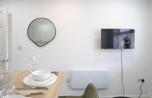 Bespoke Apartments Near Cardiff City Centre Free Parking - Foto 60