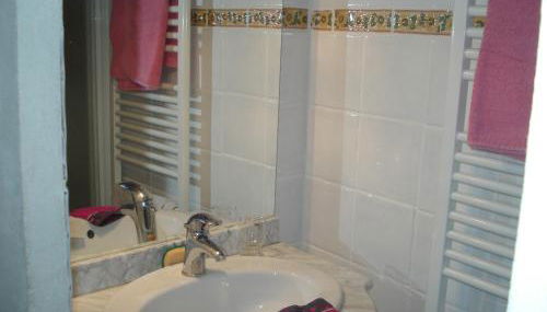 GITE ET CHAMBRES ROQUEBILLIERE Berthemont les bains VESUBIE MERCANTOUR - Foto 2