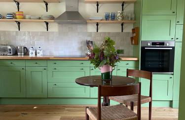 Peaceful cottage with private garden - Foto 1