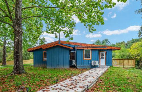 Hidden Hollow 3BD Cabin - Hot Tub, Wifi, Game Room, Fire Pit - Foto 40