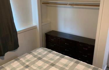 410 e45th 2 bedroom apartment - Photo 10