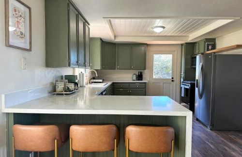 Relax Under the Stars, Best view in town , Yosemite House with Firepit, Hot Tub, Game Room & Pool table - Foto 8