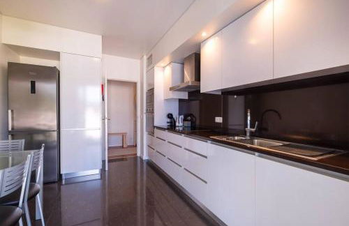 Quiet & Comfy Azorean Sapphire - Photo 7