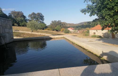 LÍRIOS DA GRANJA - CASA DE CAMPO - Foto 9