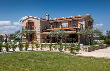 Rustic villa Marijanin Vrt with pool in Tinjan - Foto 3