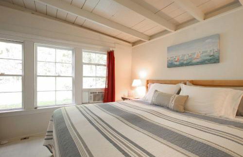 Cozy Stockbridge Cabin - Walk to Beach and Lake! - Foto 8