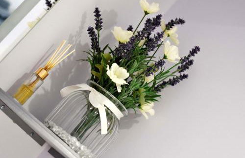 Modern Luxury 1 bed apartment with parking near Stansted Airport - Foto 21