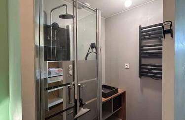 Le cosy Balat Biel RDC jardin spacieux - Foto 7