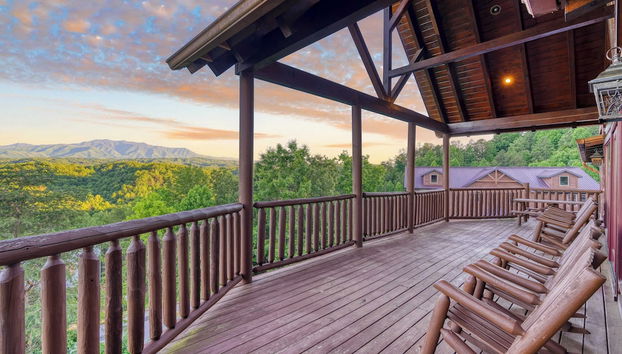 Luxury Cabin w/ Elevator, Theater & Hot Tub Near Dollywood Smoky Vista Lodge - Foto 3, Interior