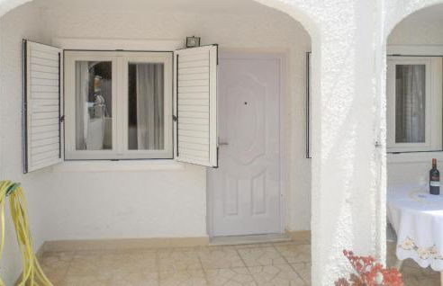 1 Bedroom Nice Apartment In Torrevieja - Foto 8