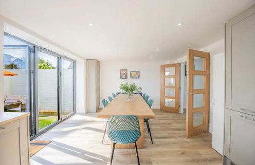 The Old School Sleeps 14 - Photo 38